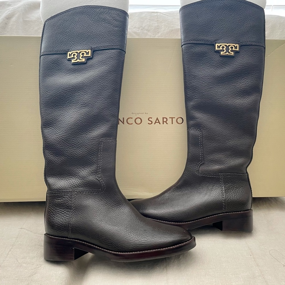 Brand new NEVER WORN Tory Burch BOOTS!